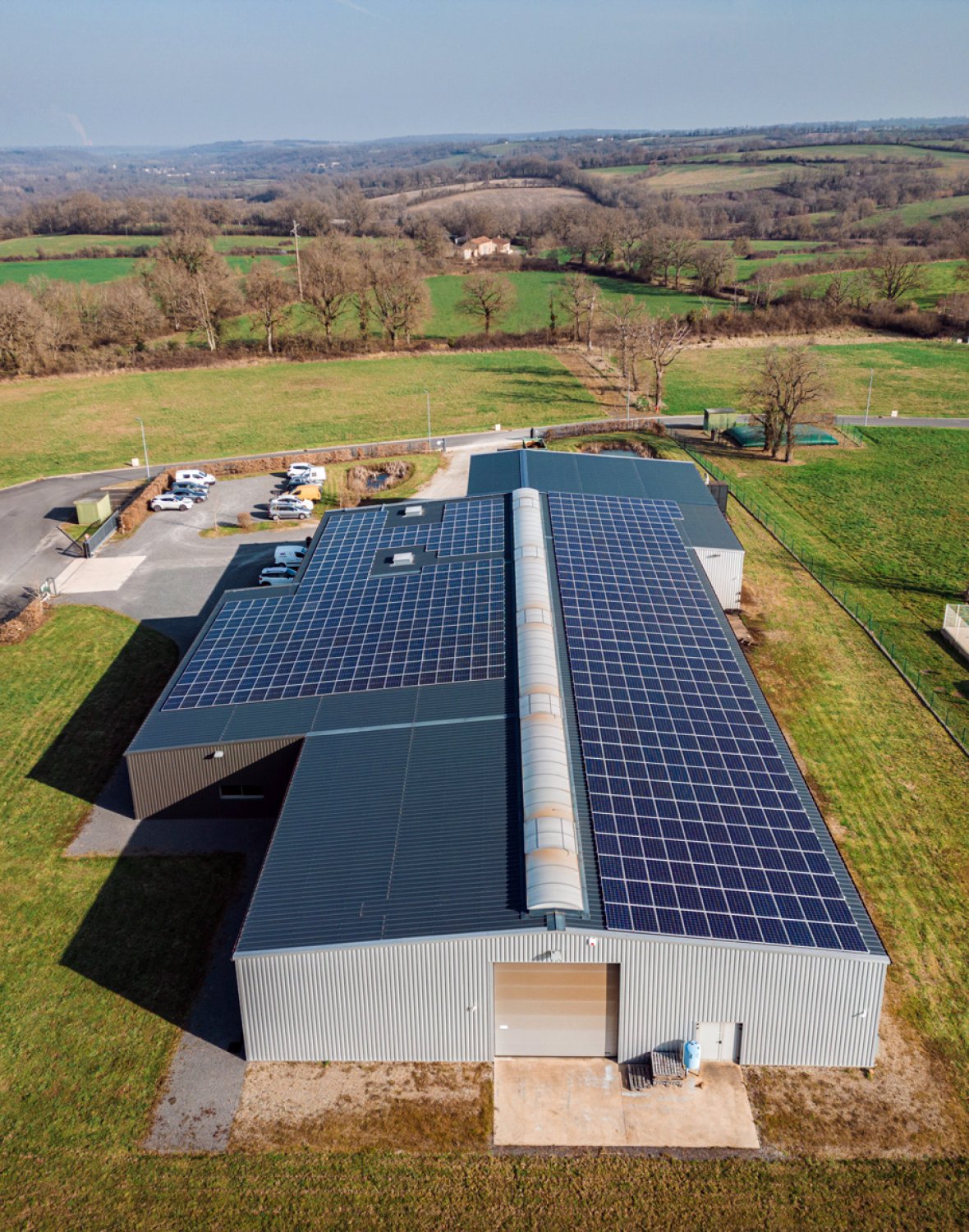 Centrale photovoltaïque sur hangar